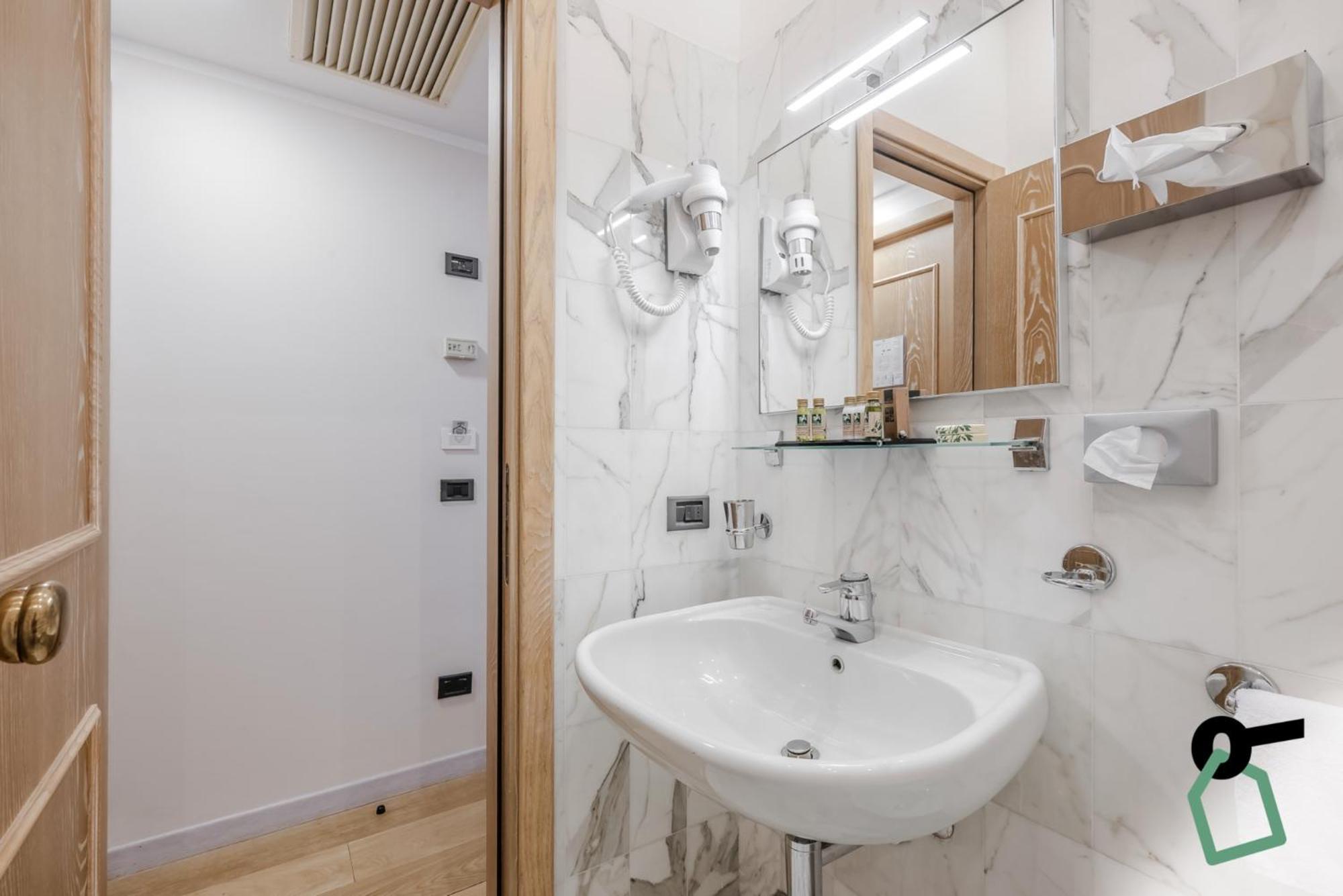 Hotiday Room Collection - Mediterranee Alassio Exterior photo